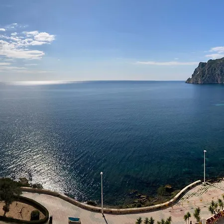 With Amazing Sea View Apartment