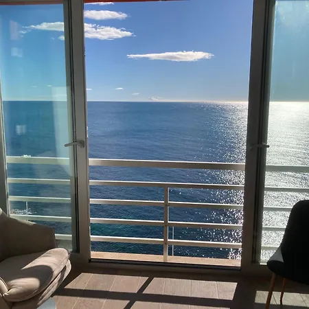 With Amazing Sea View Apartment